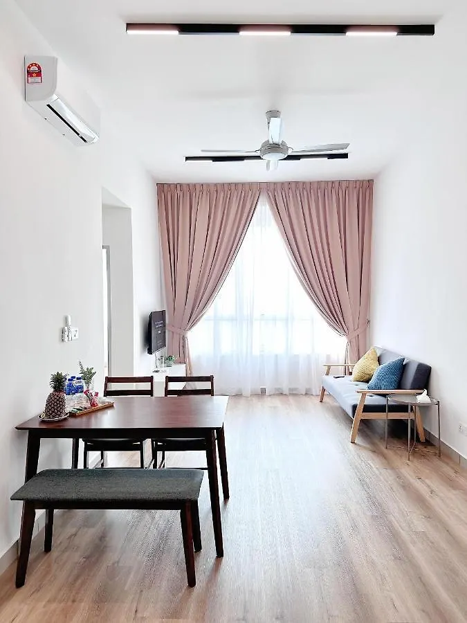 Amber Cove By C Homestay Malacca Ma­lay­sia